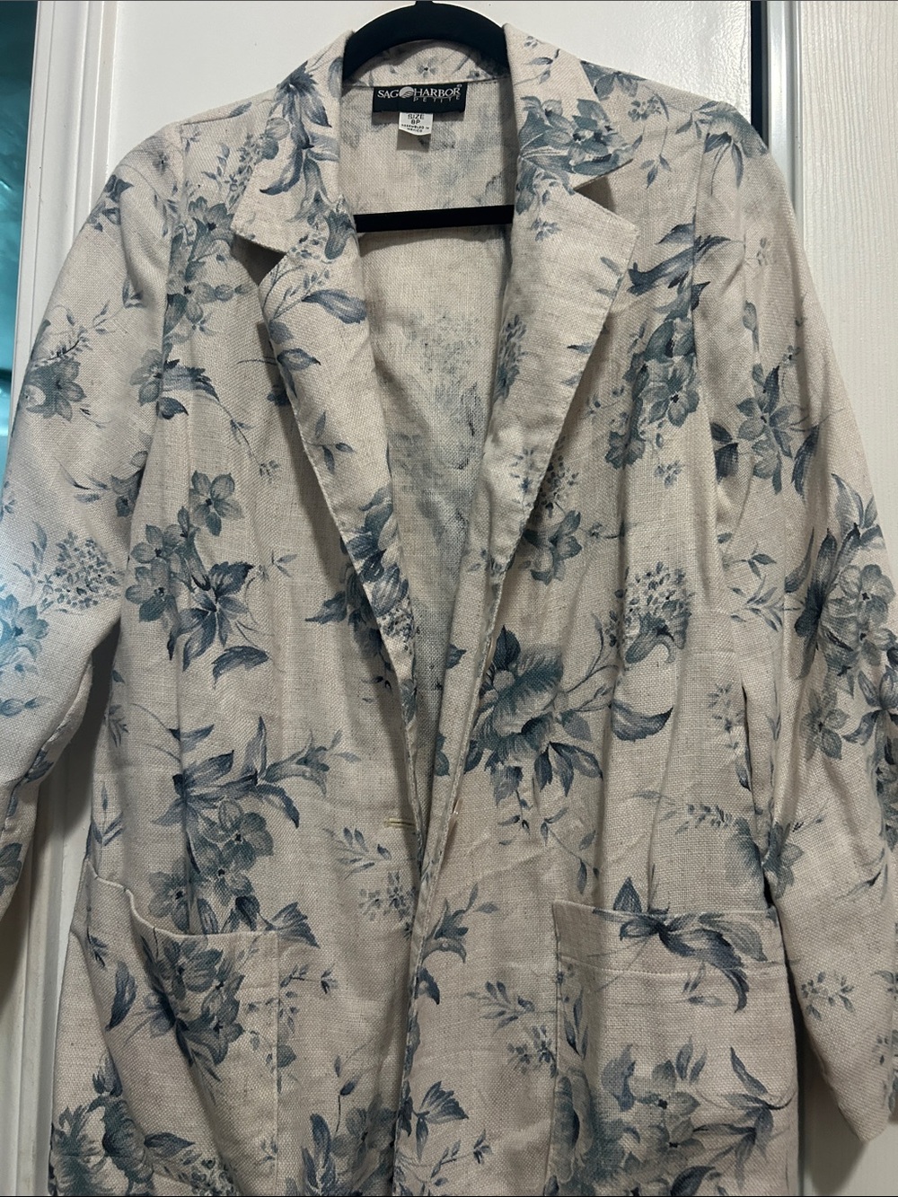 Sag Harbor Cream Blazer with Blue Floral Print